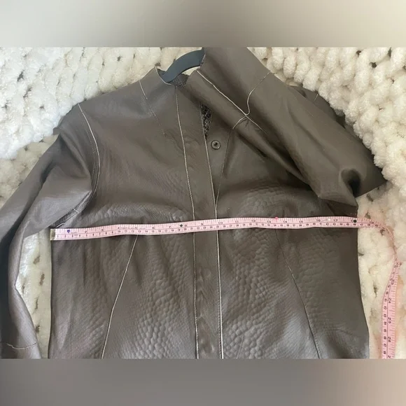 NWT Chico’s Leather Reversible Sze 0 Snakeskin - Picture 8 of 10